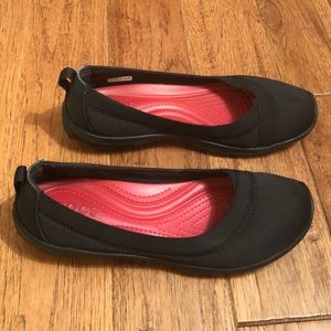 Crocs Black Busy Day Stretch Flats
